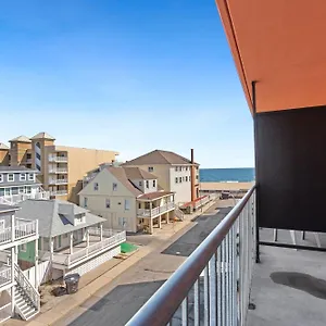 Americana Motor On Boardwalk Hotel Ocean City